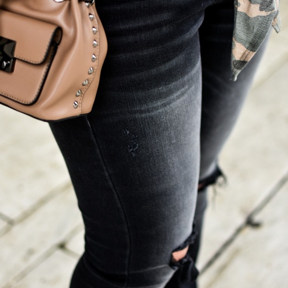 FADED BLACK SKINNY JEANS - Picture 4 of 8